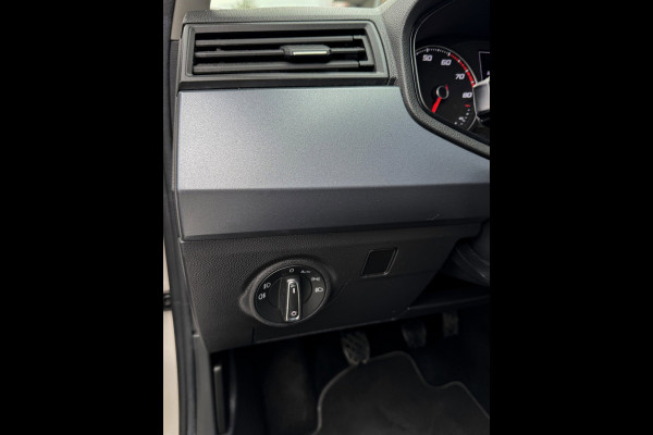 Seat Arona 1.0 TSI FR -URBAN - Apple Carplay / Navigatie I Airco I Sport pakket I PDC I Achteruitrij Camera I Dealer onderhouden