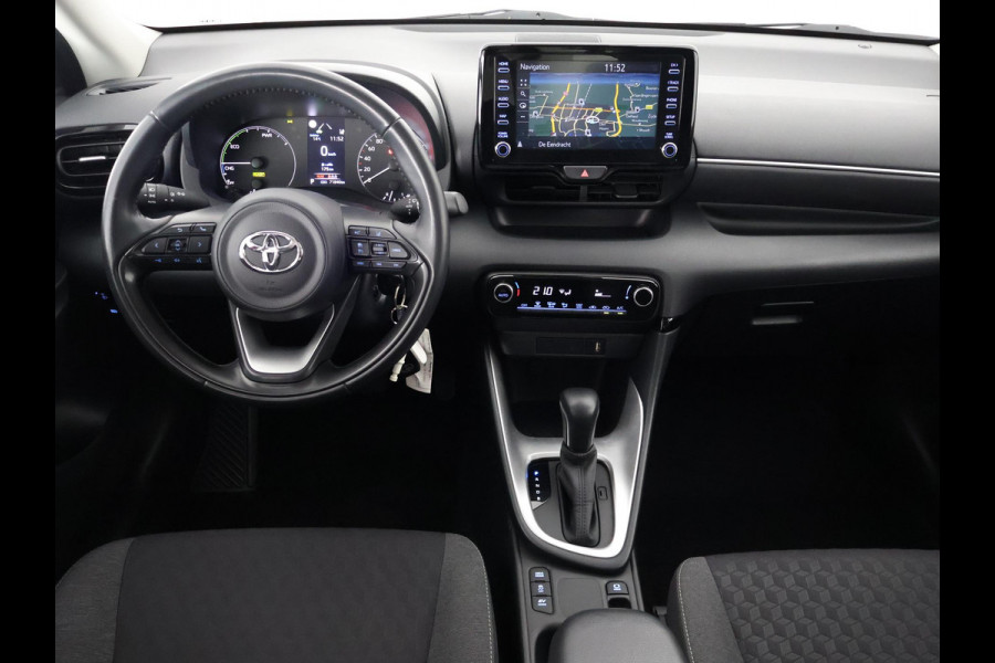Toyota Yaris 1.5 Hybrid Bi-Tone GARANTIE TOT 12-2032! . NAVIGATIE . ACHTERUITRIJ CAMERA .  ADAPTIEVE CRUISE CONTROL .