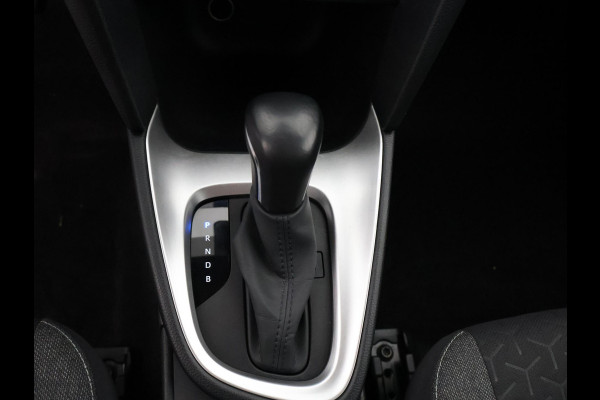 Toyota Yaris Cross 1.5 HYBRIDE DYNAMIC LUXERY BITONE GARANTIE 4-2032 * BLIND SPOT . NAVI.CAMERA. PDC V+A.