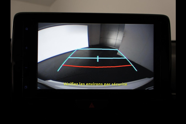 Toyota Yaris Cross 1.5 HYBRIDE DYNAMIC LUXERY BITONE GARANTIE 4-2032 * BLIND SPOT . NAVI.CAMERA. PDC V+A.