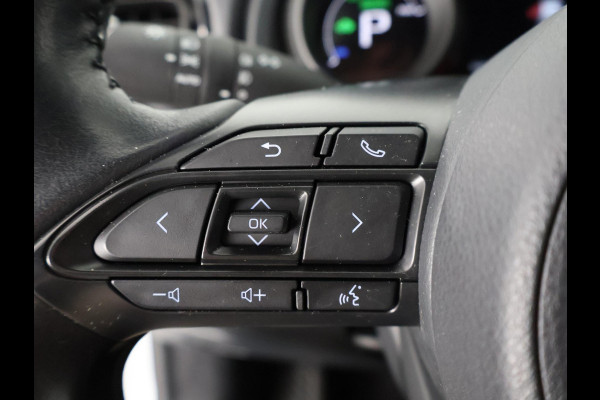 Toyota Yaris Cross 1.5 HYBRIDE DYNAMIC LUXERY BITONE GARANTIE 4-2032 * BLIND SPOT . NAVI.CAMERA. PDC V+A.