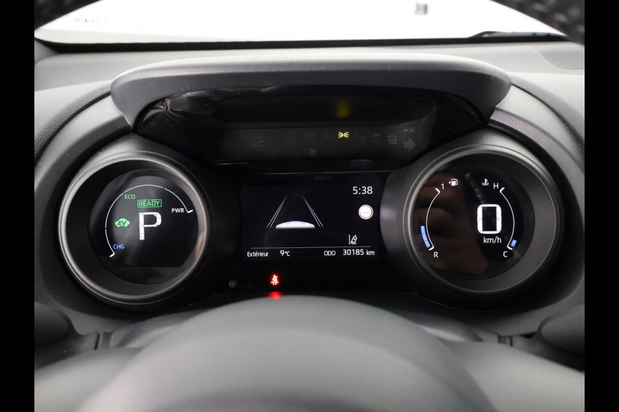 Toyota Yaris Cross 1.5 HYBRIDE DYNAMIC LUXERY BITONE GARANTIE 4-2032 * BLIND SPOT . NAVI.CAMERA. PDC V+A.