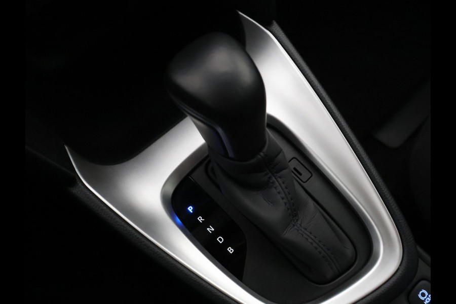 Toyota Yaris Cross 1.5 HYBRIDE BUSINESS AUTOMAAT GARANTIE 3-2034 LM VELGEN. CARPLAY NAVI.ADAPTIEVE CRUISE CONTROLL