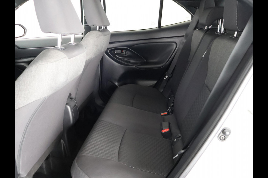 Toyota Yaris Cross 1.5 HYBRIDE DYNAMIC LUXERY BITONE GARANTIE 4-2034 * BLIND SPOT . NAVI.CAMERA. PDC V+A.