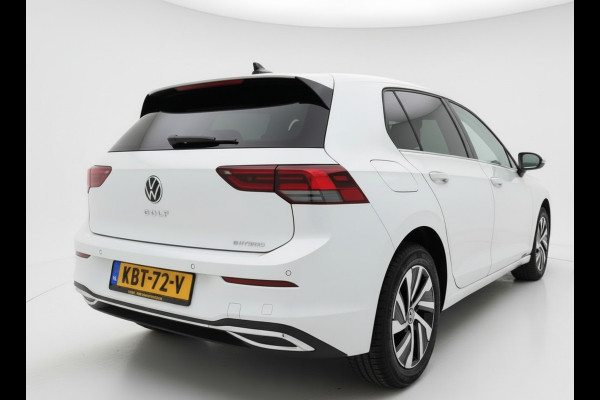 Volkswagen Golf 1.4 eHybrid 204PK DSG STYLE CAMERA/NAVI/STUURVERW.