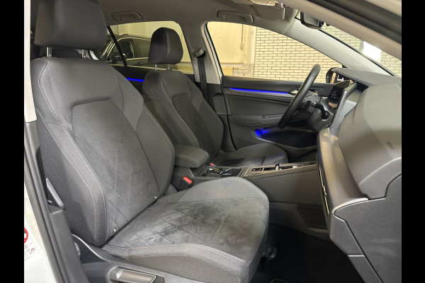 Volkswagen Golf 1.4 eHybrid 204PK DSG STYLE CAMERA/NAVI/STUURVERW.