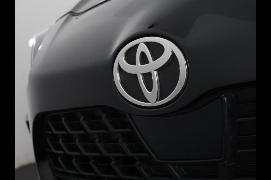 Toyota Yaris Cross 1.5 HYBRID DYNAMIC LUXERY BIJNA 2025 GARANT 12-'34 PDC V+A. BLIND SPOT. STUUR/STOELVERWARMING APPLE CARPLAY/ANDROID.