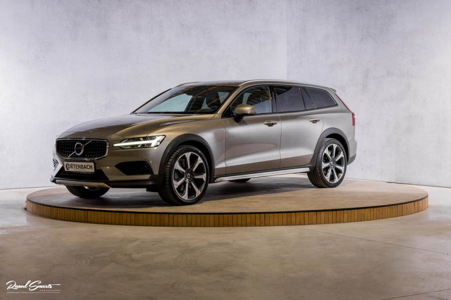 Volvo V60 Cross Country 2.0 T5 AWD Pro | Adaptieve cruise | Harman Kardon | Memory | Blis |