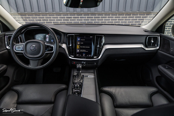 Volvo V60 Cross Country 2.0 T5 AWD Pro | Adaptieve cruise | Harman Kardon | Memory | Blis |