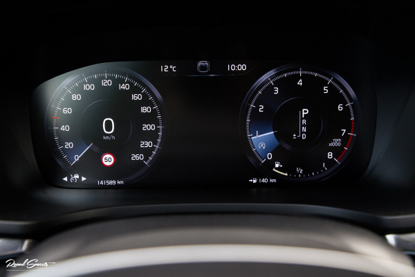 Volvo V60 Cross Country 2.0 T5 AWD Pro | Adaptieve cruise | Harman Kardon | Memory | Blis |