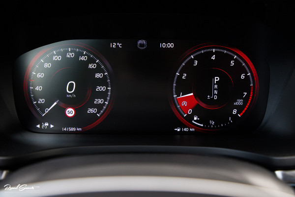 Volvo V60 Cross Country 2.0 T5 AWD Pro | Adaptieve cruise | Harman Kardon | Memory | Blis |