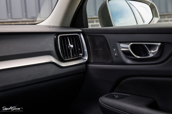 Volvo V60 Cross Country 2.0 T5 AWD Pro | Adaptieve cruise | Harman Kardon | Memory | Blis |