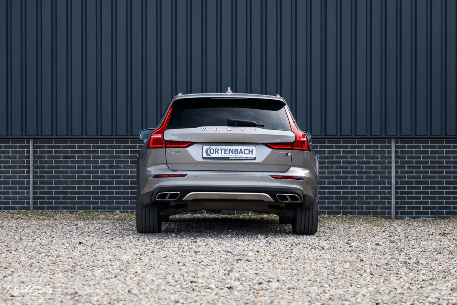 Volvo V60 Cross Country 2.0 T5 AWD Pro | Adaptieve cruise | Harman Kardon | Memory | Blis |