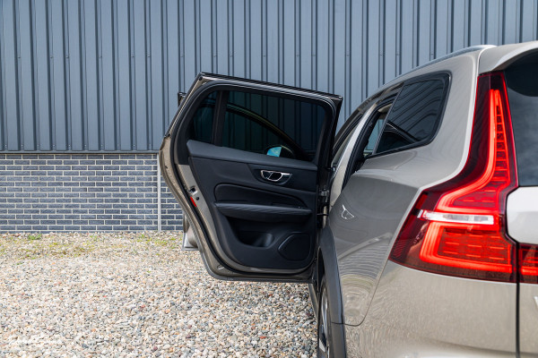 Volvo V60 Cross Country 2.0 T5 AWD Pro | Adaptieve cruise | Harman Kardon | Memory | Blis |