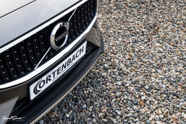 Volvo V60 Cross Country 2.0 T5 AWD Pro | Adaptieve cruise | Harman Kardon | Memory | Blis |