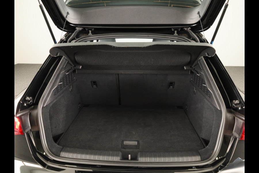 Audi A3 Sportback 30 TFSI S edition 110pk Automaat | Navigatie | Climat control | Cruise Control | S line interieur |