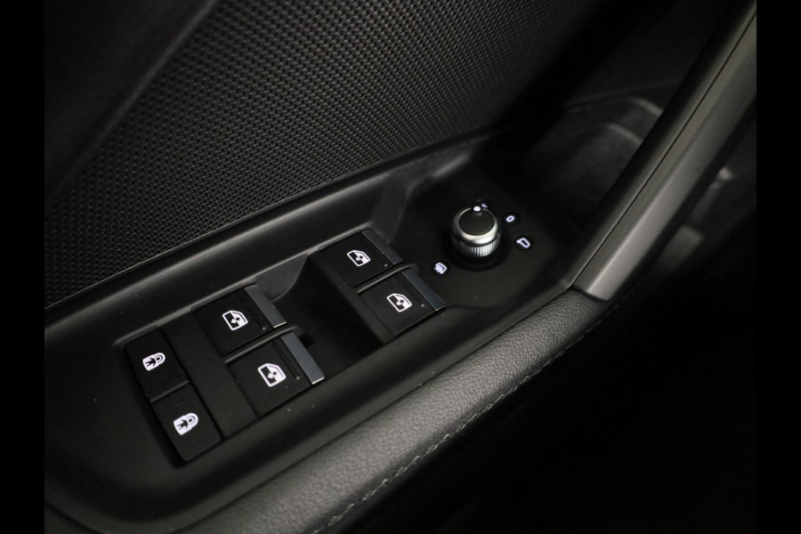 Audi A3 Sportback 30 TFSI S edition 110pk Automaat | Navigatie | Climat control | Cruise Control | S line interieur |
