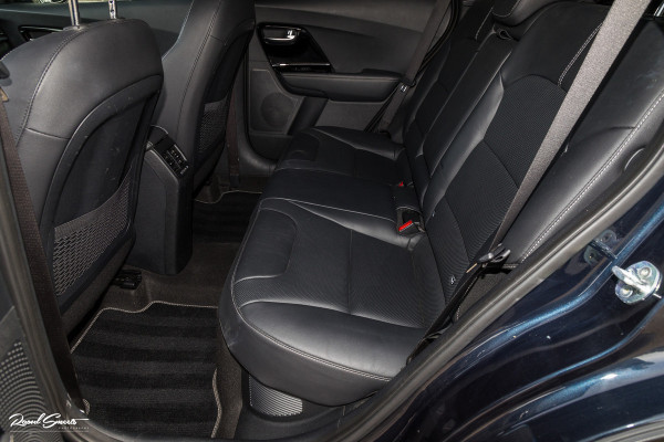 Kia Niro 1.6 GDi PHEV ExecutiveLine | Adaptieve cruise | Panorama dak | Memory | Blis | Trekhaak |