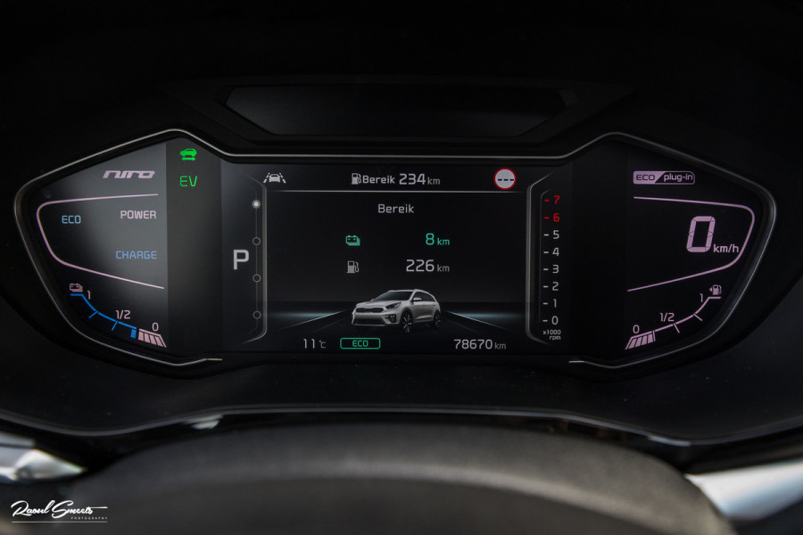 Kia Niro 1.6 GDi PHEV ExecutiveLine | Adaptieve cruise | Panorama dak | Memory | Blis | Trekhaak |