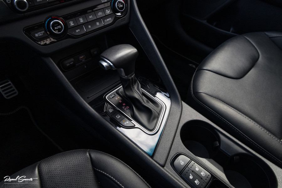 Kia Niro 1.6 GDi PHEV ExecutiveLine | Adaptieve cruise | Panorama dak | Memory | Blis | Trekhaak |