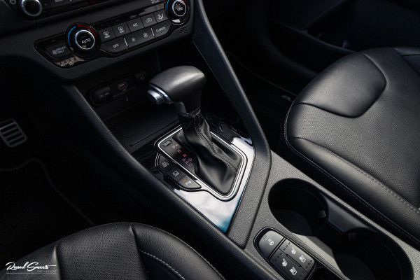 Kia Niro 1.6 GDi PHEV ExecutiveLine | Adaptieve cruise | Panorama dak | Memory | Blis | Trekhaak |