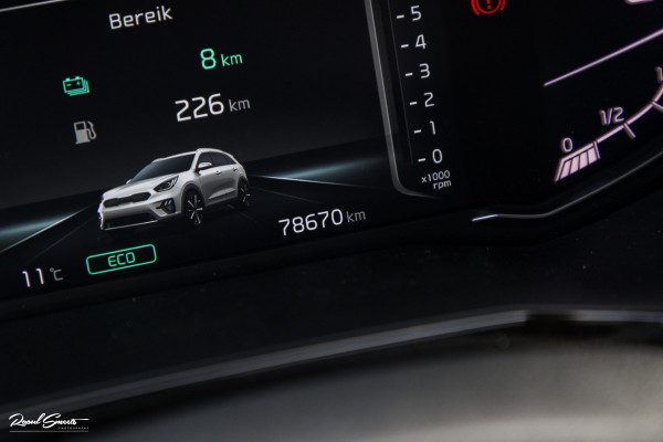 Kia Niro 1.6 GDi PHEV ExecutiveLine | Adaptieve cruise | Panorama dak | Memory | Blis | Trekhaak |