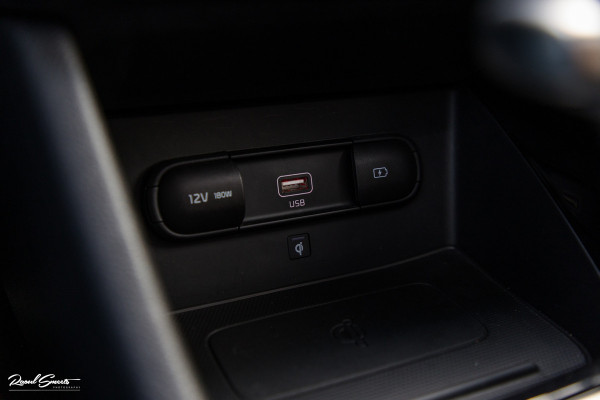 Kia Niro 1.6 GDi PHEV ExecutiveLine | Adaptieve cruise | Panorama dak | Memory | Blis | Trekhaak |