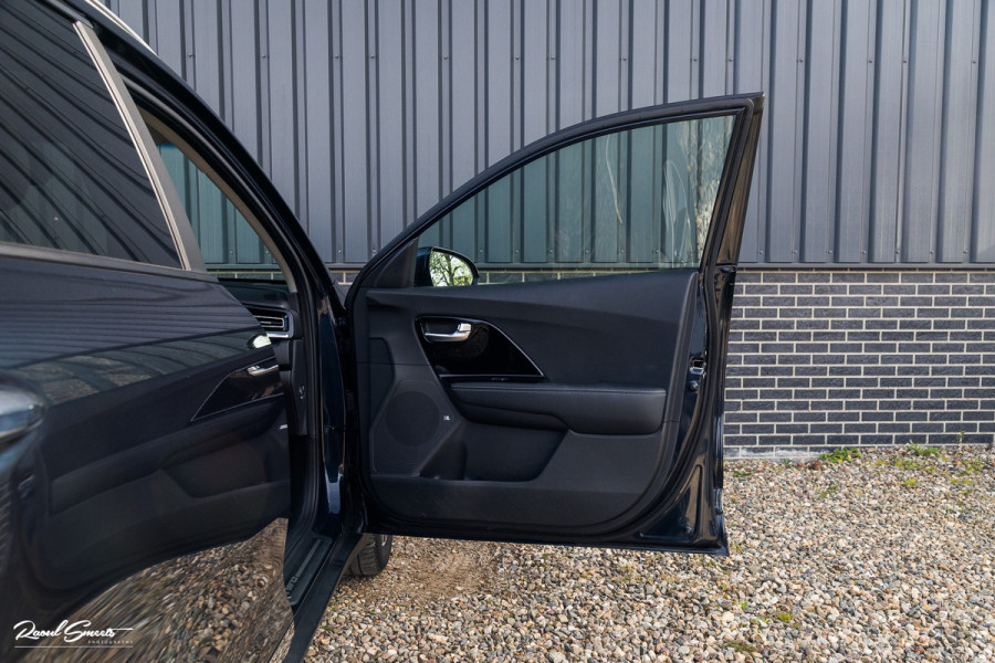 Kia Niro 1.6 GDi PHEV ExecutiveLine | Adaptieve cruise | Panorama dak | Memory | Blis | Trekhaak |