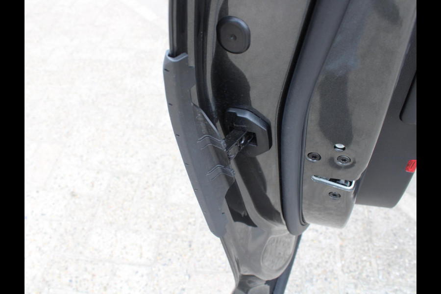 Ford Focus 1.0 EcoBoost Active Business | STOEL VERWARMING | ALL SEASON BANDEN |