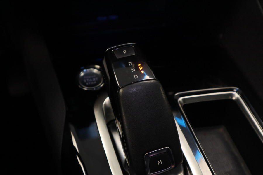 Peugeot 3008 1.2 PureTech GT Line Cruise/Climate Pano Automaat