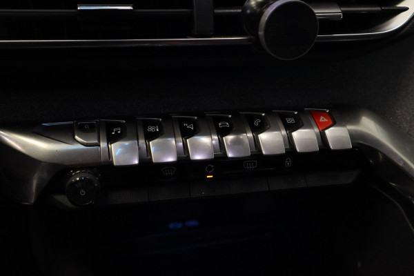 Peugeot 3008 1.2 PureTech GT Line Cruise/Climate Pano Automaat