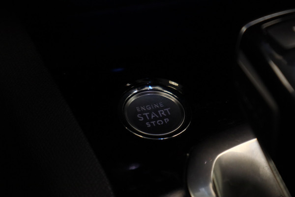 Peugeot 3008 1.2 PureTech GT Line Cruise/Climate Pano Automaat