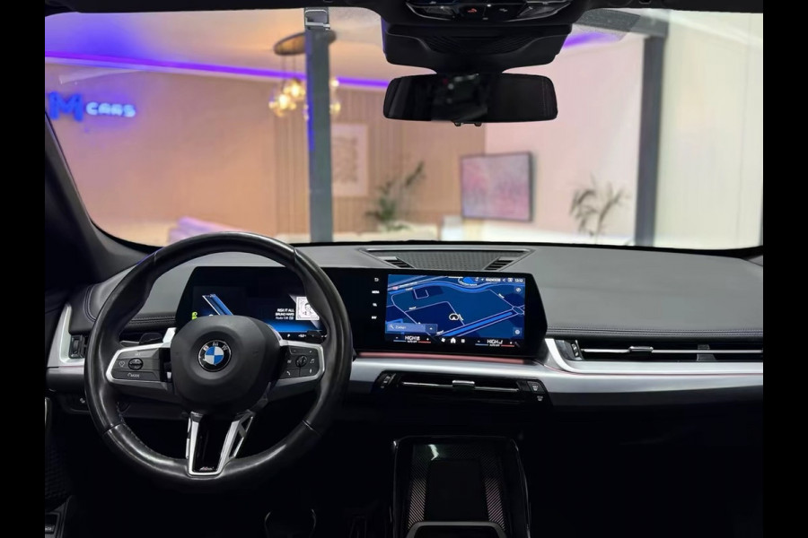 BMW 2 Serie Active Tourer 225e xDrive M-pakket | Plug-in 4x4 | 360° | Elek. Trekhaak