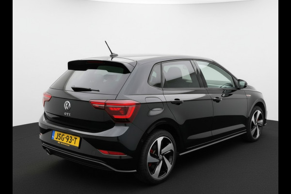 Volkswagen Polo 2.0 TSI GTI TSI 210PK DSG GTI-SPORT IQ-LIGHT/PDC/CARPLAY FABRIEKS GARANTIE