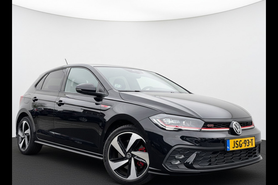 Volkswagen Polo 2.0 TSI GTI TSI 210PK DSG GTI-SPORT IQ-LIGHT/PDC/CARPLAY FABRIEKS GARANTIE