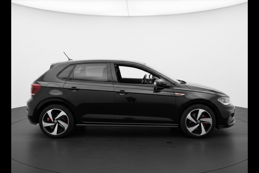 Volkswagen Polo 2.0 TSI GTI TSI 210PK DSG GTI-SPORT IQ-LIGHT/PDC/CARPLAY FABRIEKS GARANTIE