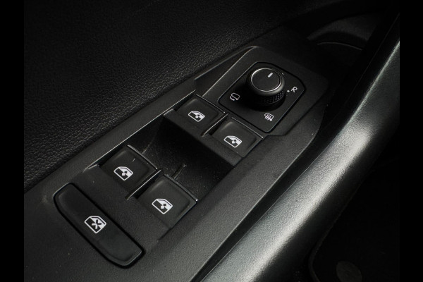 Volkswagen Polo 2.0 TSI GTI TSI 210PK DSG GTI-SPORT IQ-LIGHT/PDC/CARPLAY FABRIEKS GARANTIE