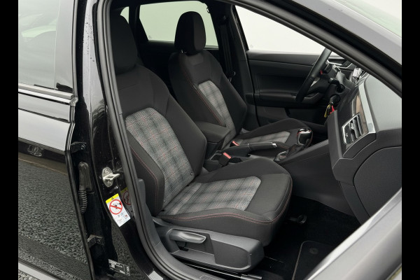 Volkswagen Polo 2.0 TSI GTI TSI 210PK DSG GTI-SPORT IQ-LIGHT/PDC/CARPLAY FABRIEKS GARANTIE