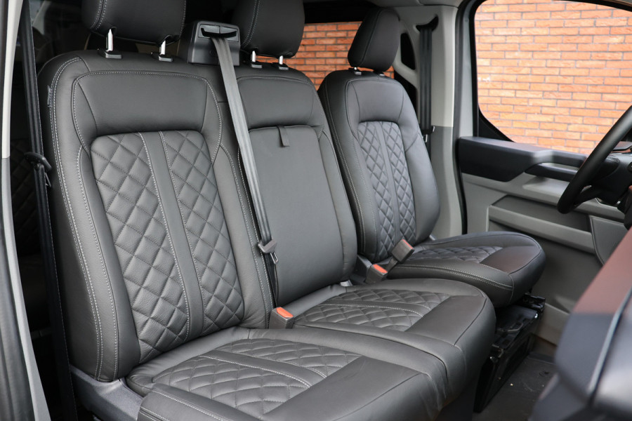 Ford Transit Custom 320 2.0 TDCI 150 PK L2H1 Limited DC | Dubbel Cabine | ACC | Blind Spot | Navigatie | Camera | CarPlay | Lane Assist |  | Glaslook panelen | Verlengde fabrieksgarantie tot 12-2029