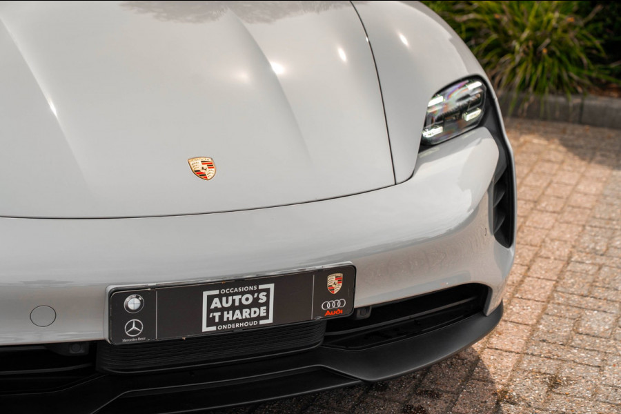 Porsche Taycan Sport Turismo | Krijt grijs | Pano | Sport design | Luchtvering | 21'' GTS