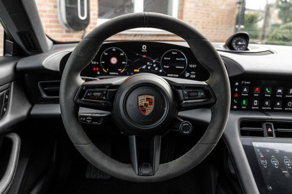 Porsche Taycan Sport Turismo | Krijt grijs | Pano | Sport design | Luchtvering | 21'' GTS