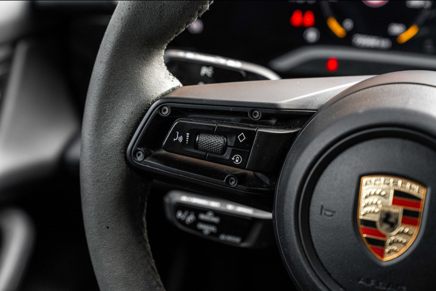 Porsche Taycan Sport Turismo | Krijt grijs | Pano | Sport design | Luchtvering | 21'' GTS