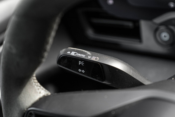 Porsche Taycan Sport Turismo | Krijt grijs | Pano | Sport design | Luchtvering | 21'' GTS