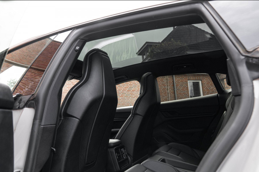 Porsche Taycan Sport Turismo | Krijt grijs | Pano | Sport design | Luchtvering | 21'' GTS
