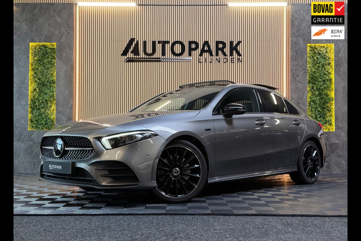 Mercedes-Benz A-Klasse 250e Premium Plus |AMG|PANO|BURMESTER|360CAM|MEMORY|KEYLESS|SFEERVERLICHT|DEALER ONDERHOUDEN|218PK|BOMVOL!|
