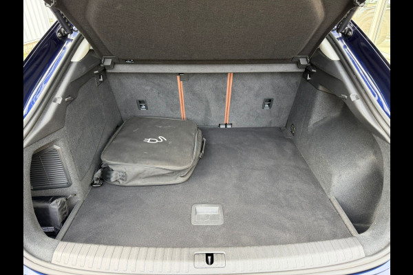 Audi Q3 Sportback 45 TFSI e Edition 245Pk |Navigatie | Camera | ACC | Climate | Leder | 21" Lichtmetaal | Led.