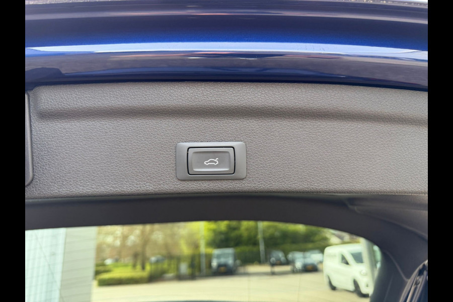 Audi Q3 Sportback 45 TFSI e Edition 245Pk |Navigatie | Camera | ACC | Climate | Leder | 21" Lichtmetaal | Led.