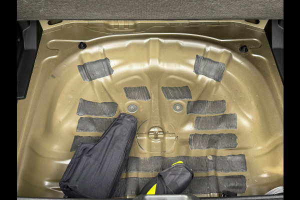 Audi Q2 35 TFSI Advanced edition Automaat 150Pk | Navigatie | Camera | Climate | Cruise | Led |17".