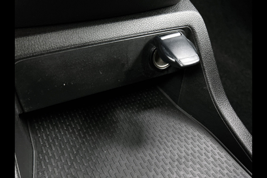 Nissan Townstar N-Connecta L2 45 kWh 100% EV. / Pdc.+Camera / Airco-ecc./ Radio-multimedia / Schuifdeur rechts / WLTP-actieradius: ca. 285 km / Apk 03-2028