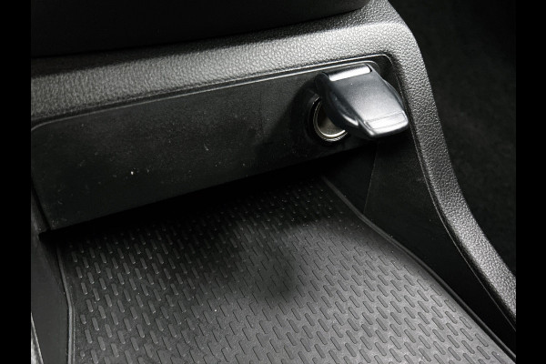 Nissan Townstar N-Connecta L2 45 kWh 100% EV. / Pdc.+Camera / Airco-ecc./ Radio-multimedia / Schuifdeur rechts / WLTP-actieradius: ca. 285 km / Apk 03-2028